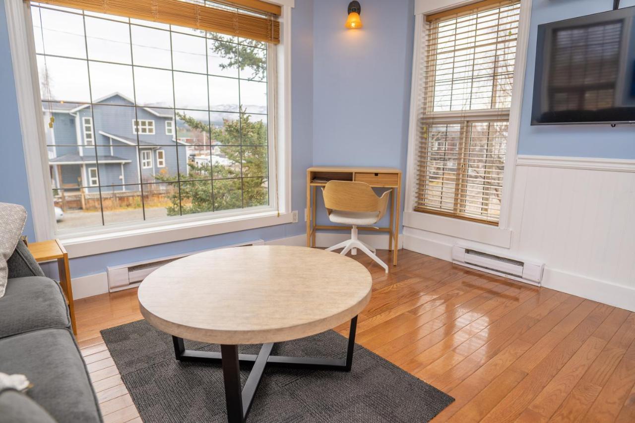 Downtown Whitehorse Apartment In Old Town Buitenkant foto